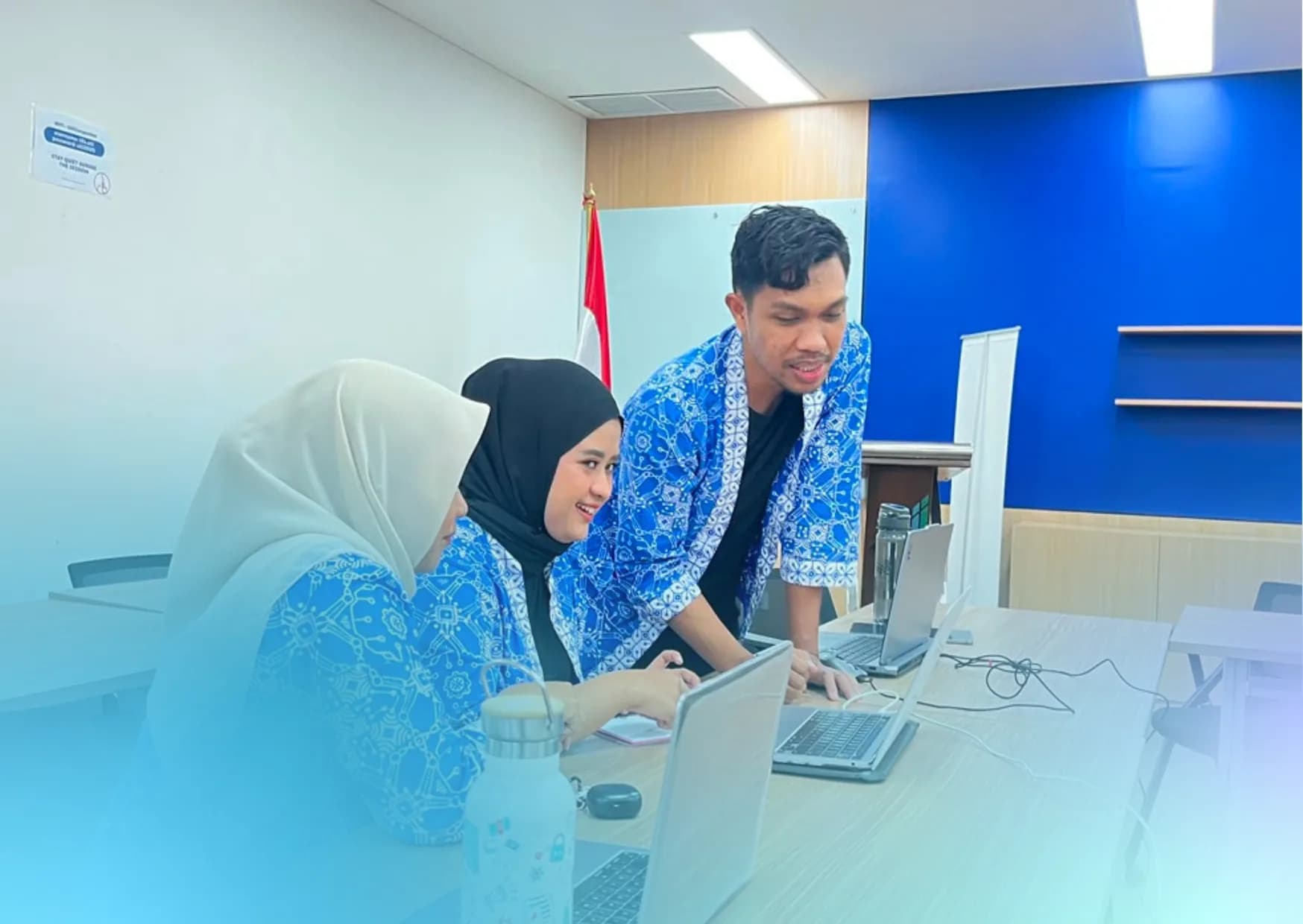 Sesi pengantar AI untuk guru dengan metode design thinking